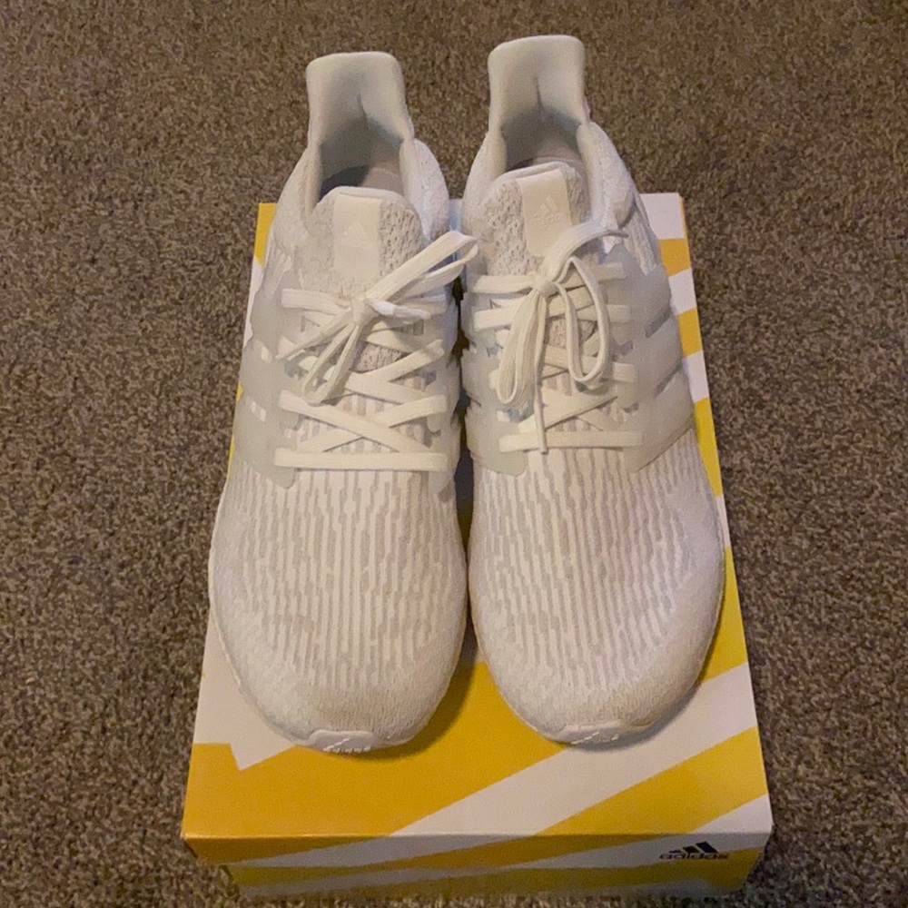 UltraBOOST triple white